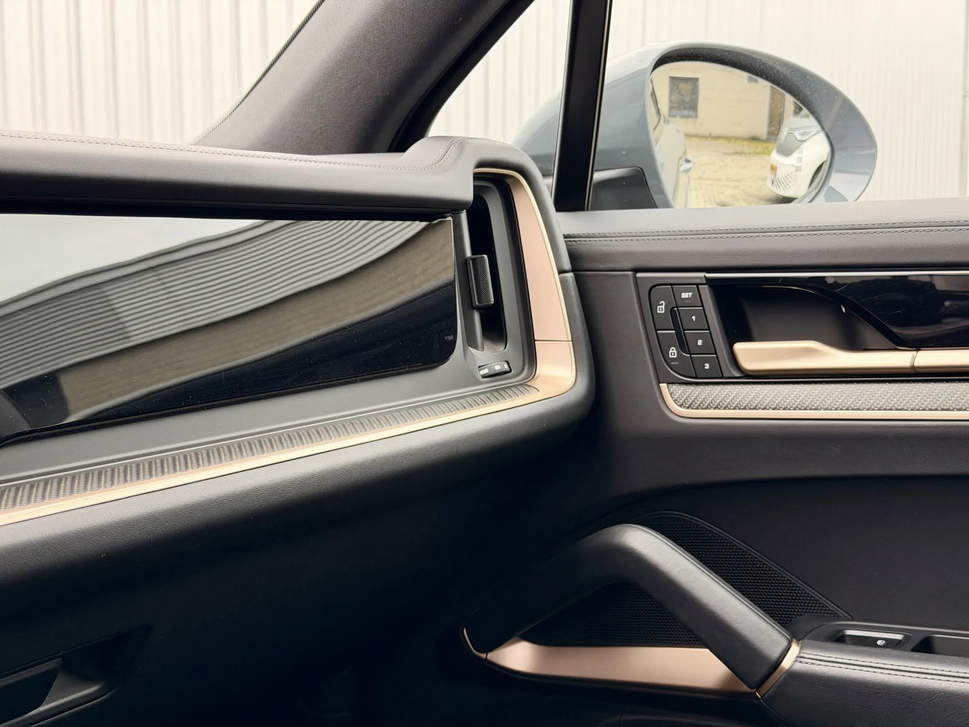 Porsche Cayenne hybride benzine leasen - Financial Lease | Autokan