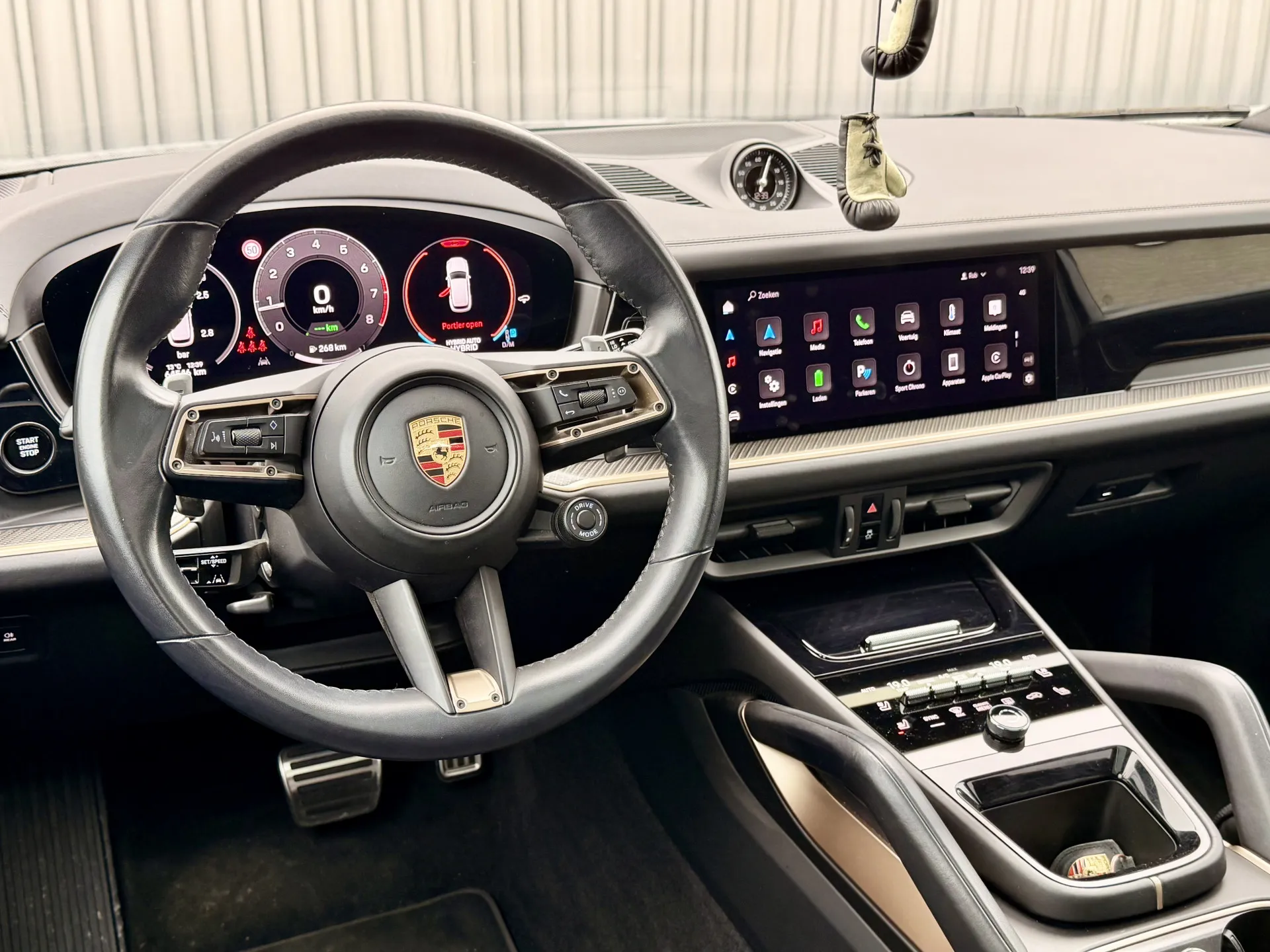 Porsche Cayenne hybride benzine leasen - Financial Lease | Autokan
